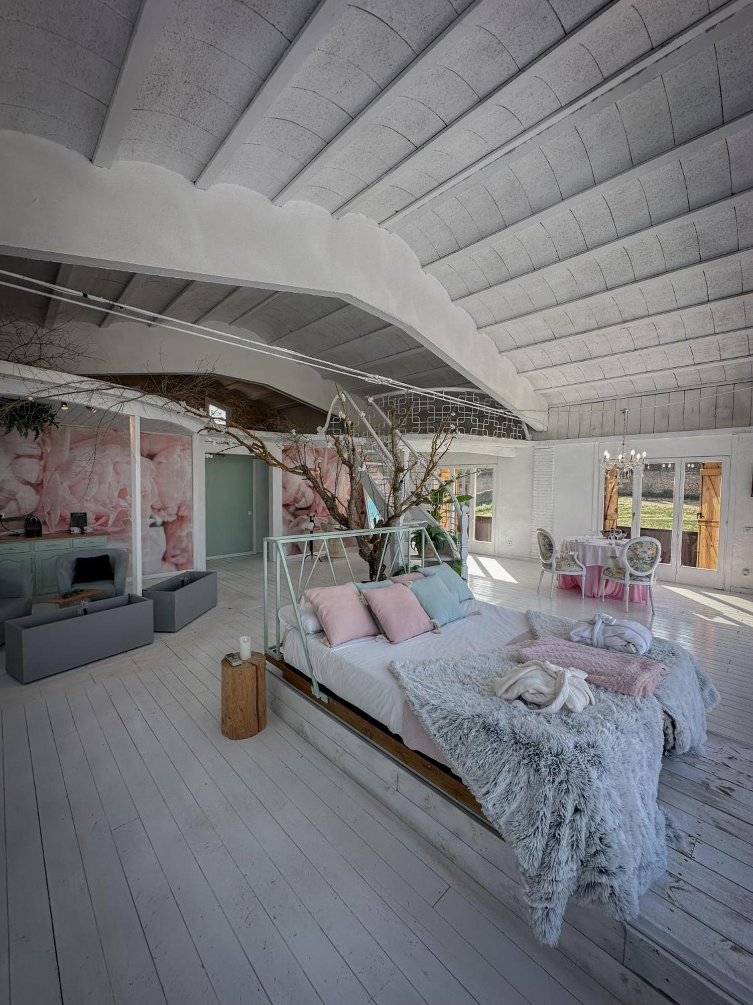 Suite Con Jacuzzi Canyelles  Eksteriør billede